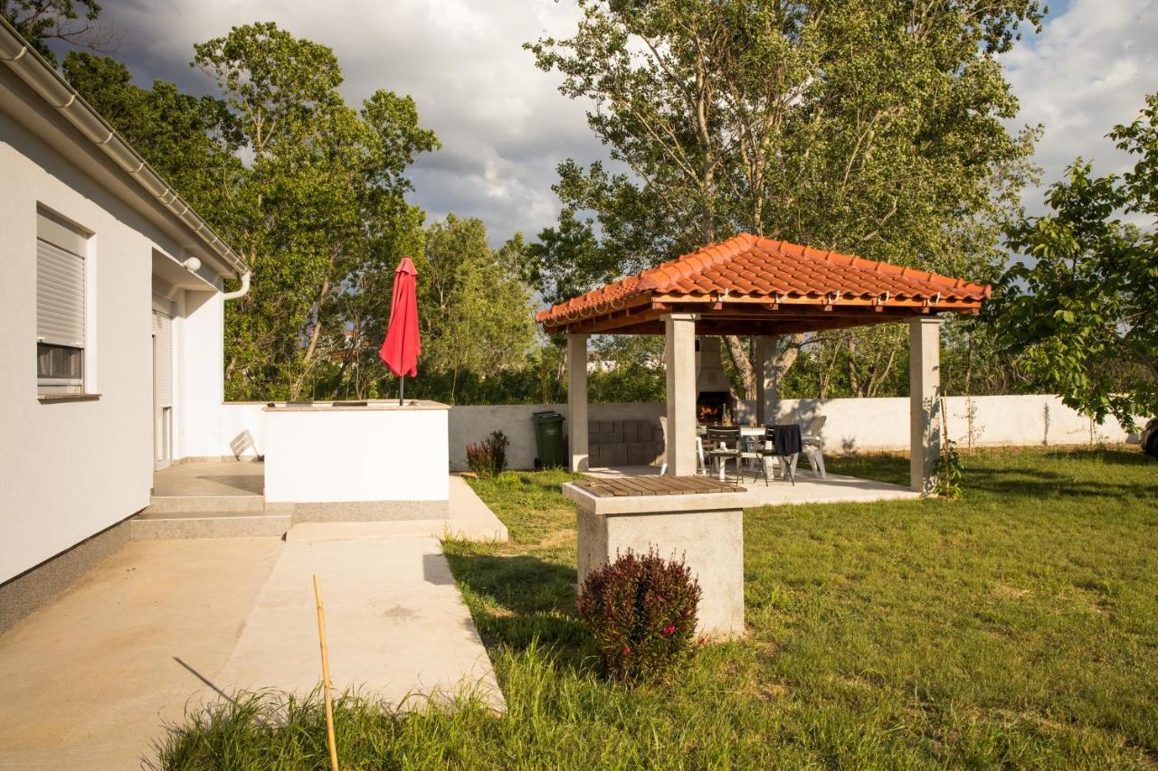 Holiday Home Visnja Nin Zewnętrze zdjęcie